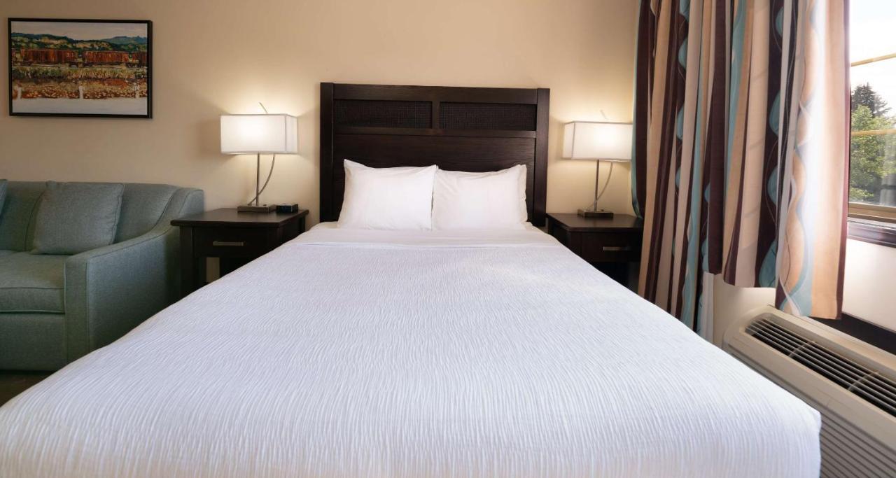เพรสทีจ ร็อกกี เมาน์เทน รีสอร์ต, บีดับบลิว พรีเมียร์ คอลเล็กชั่น Hotel แครนบรูค ภายนอก รูปภาพ